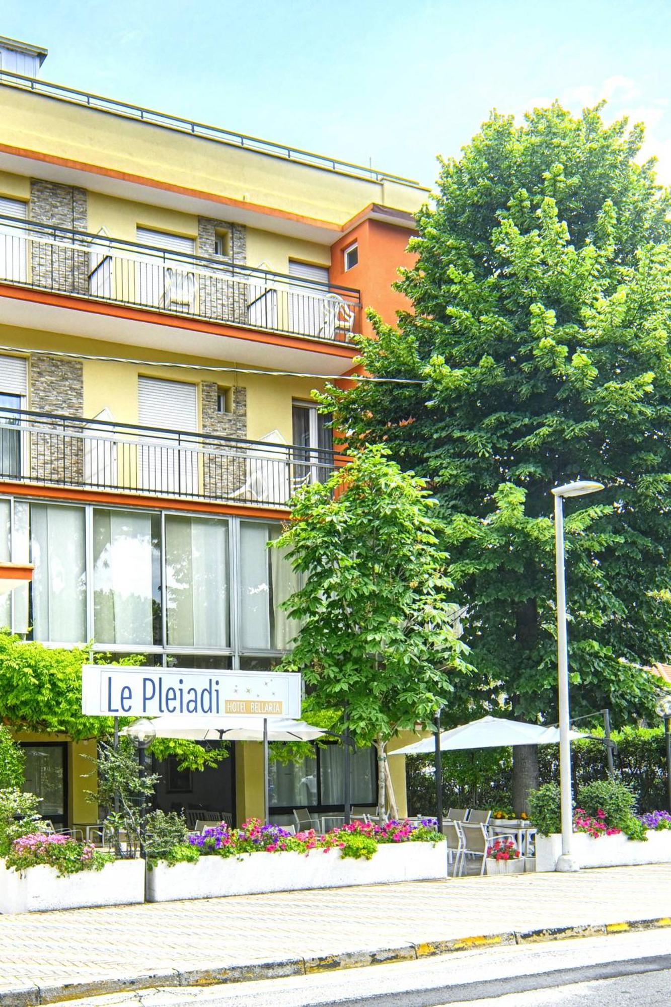 Hotel Le Pleiadi 贝拉里亚-伊贾马里纳 外观 照片