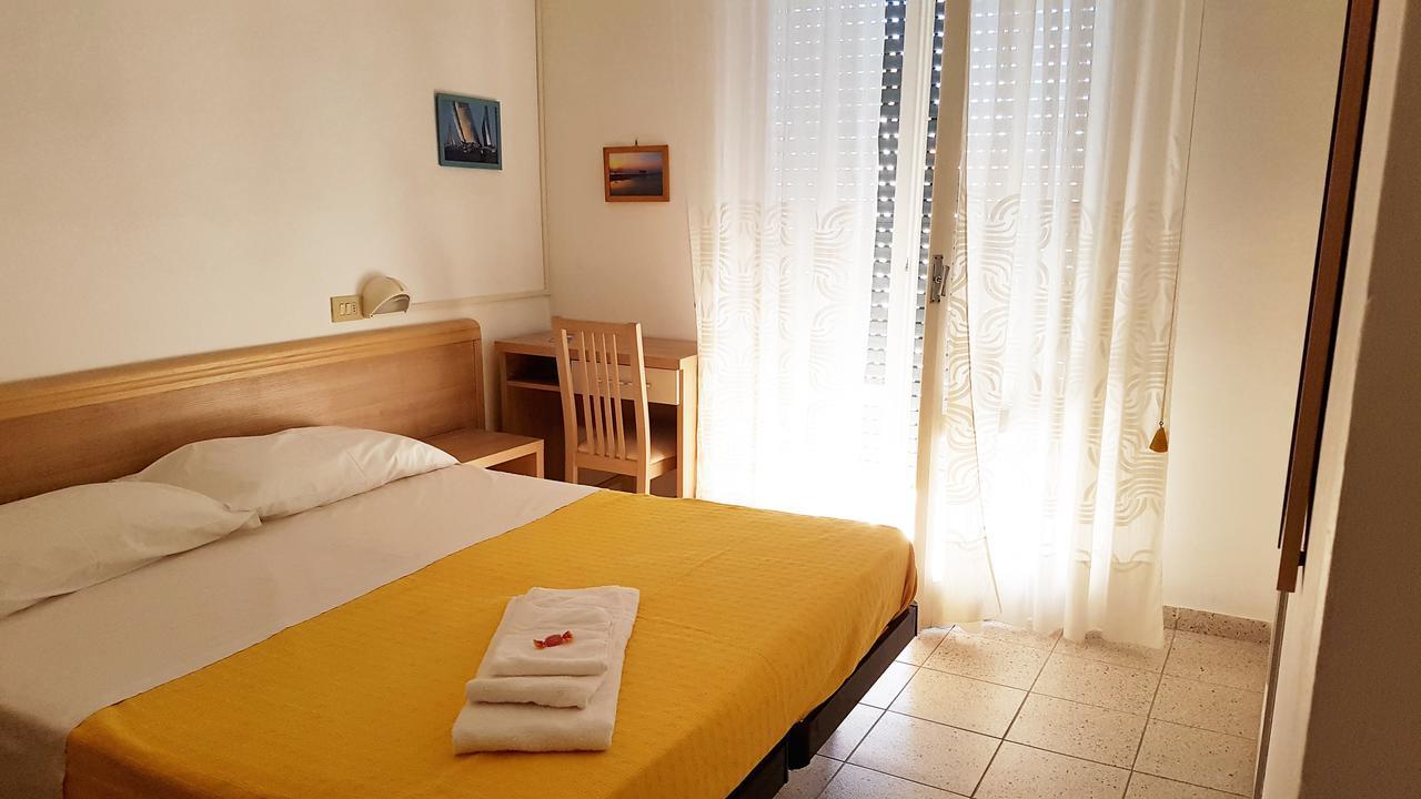 Hotel Le Pleiadi 贝拉里亚-伊贾马里纳 外观 照片